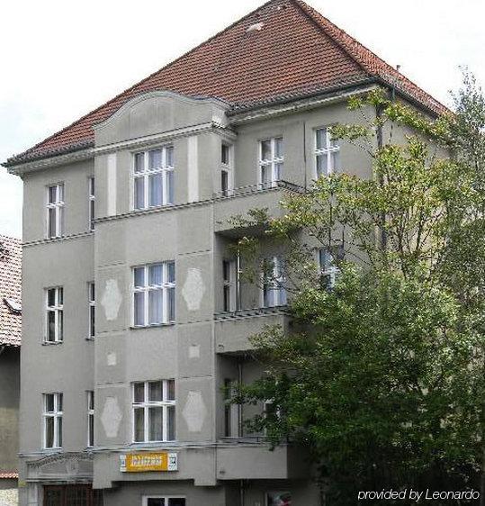 Hotel Pension Dahlem Берлин Екстериор снимка